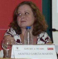 Araceli García en la mesa redonda