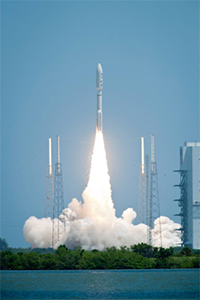 Lanzamiento de la sonda Juno a bordo de un cohete Atlas V. / NASA/Bill Ingalls.