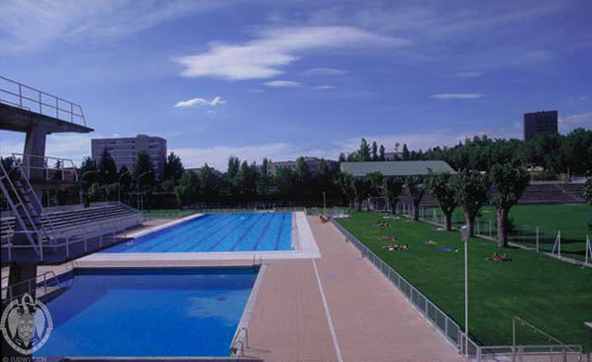 Piscina la almudena 2013
