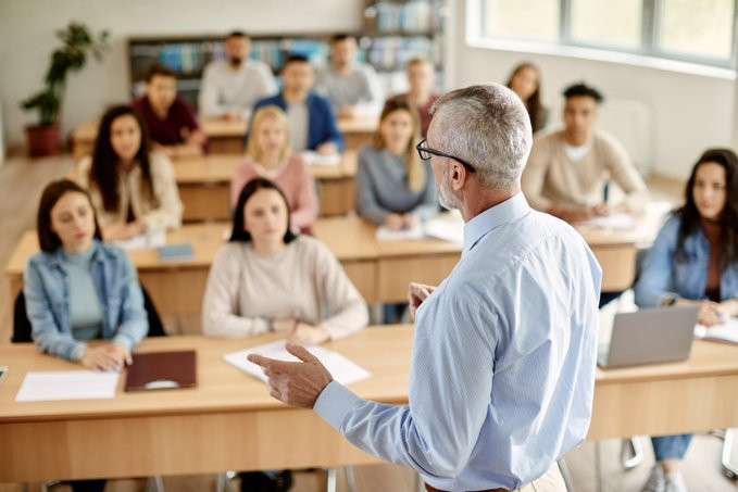 Convocatoria de plazas vacantes del programa Erasmus+ para impartir docencia (STA) en Terceros Países (KA171) 2023/24.