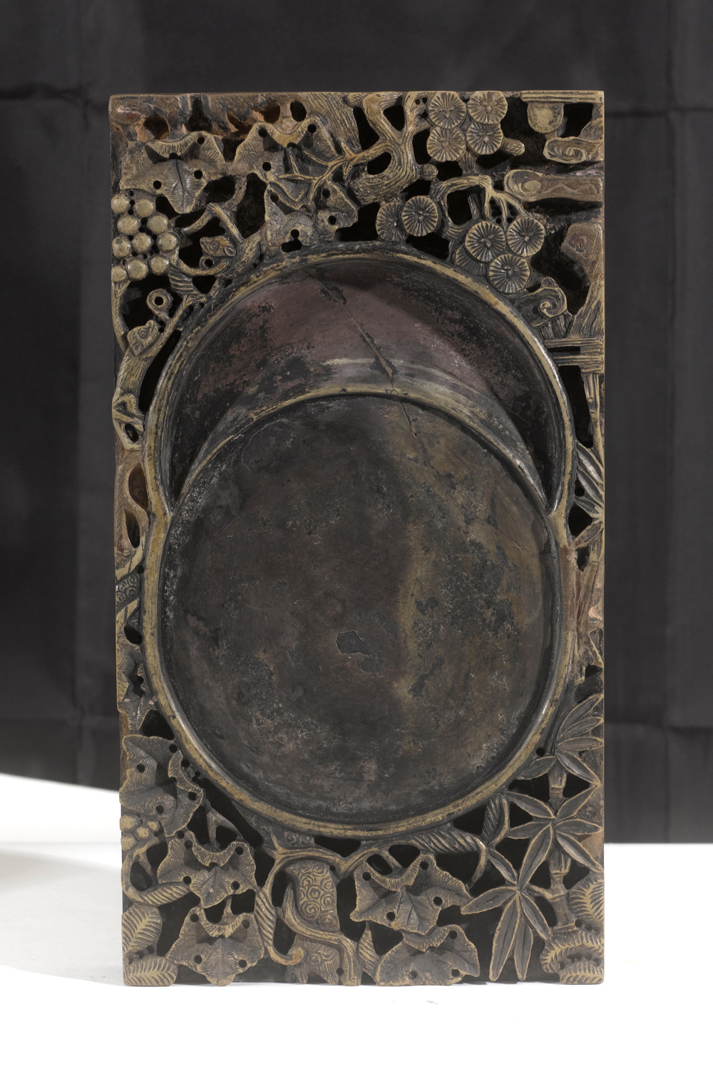 Click on the image to access the collection