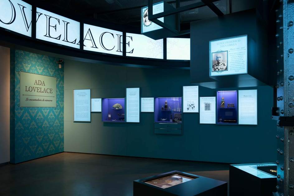 Nuestras piezas ya están en la exposición sobre Ada Lovelace en la Fundación Telefónica de Madrid