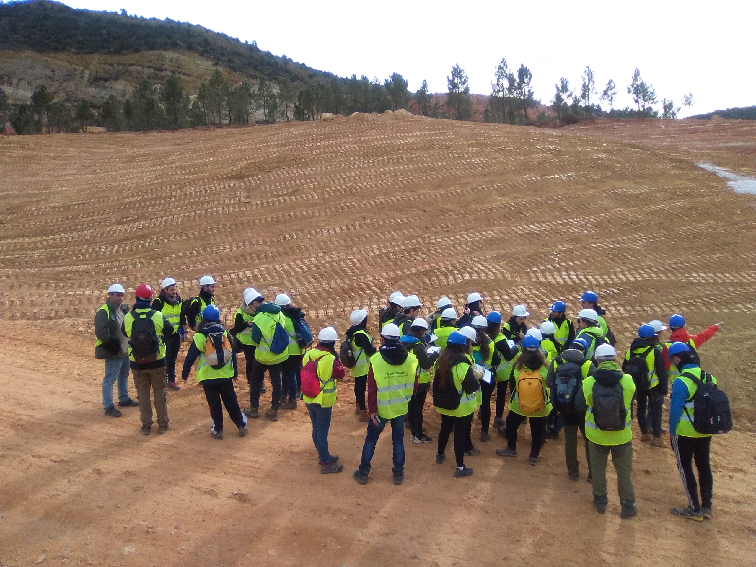 Trabajo de campo en cantera en restauración.