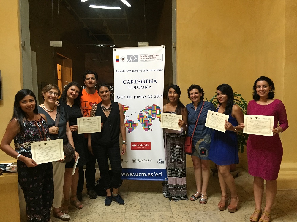María García con algunos de los alumnos de la Escuela Complutense Latinoamericana de Cartagena de Indias (17 junio 2016)