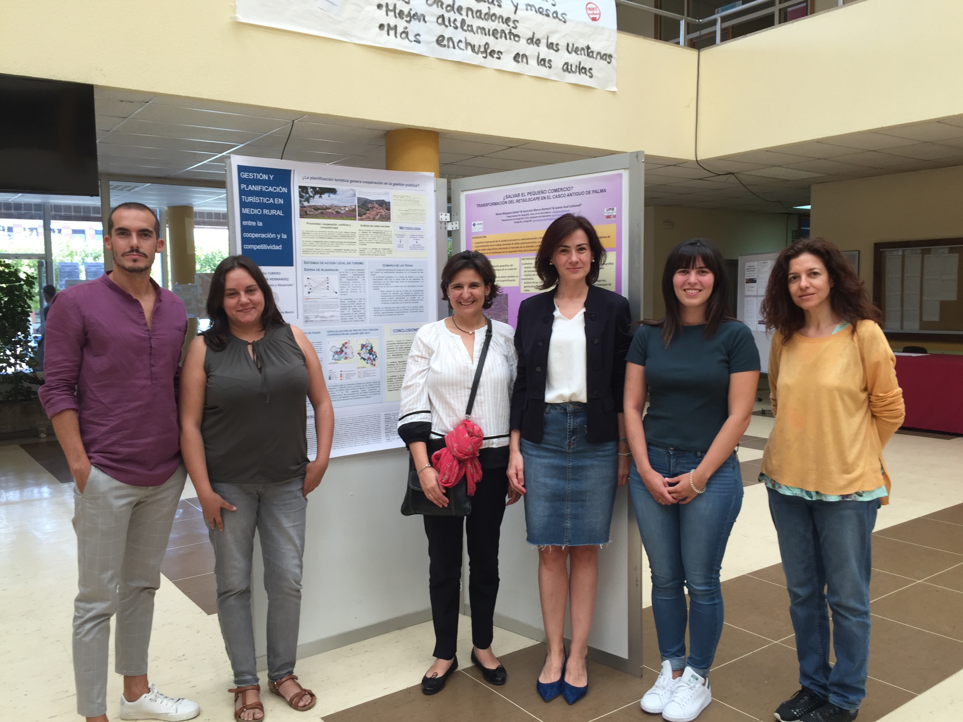 Carmen Mínguez, María García, Sofía Mendoza y Elena Ferreiro en el Coloquio de Geografía del Turismo (León, Septiembre 2018)