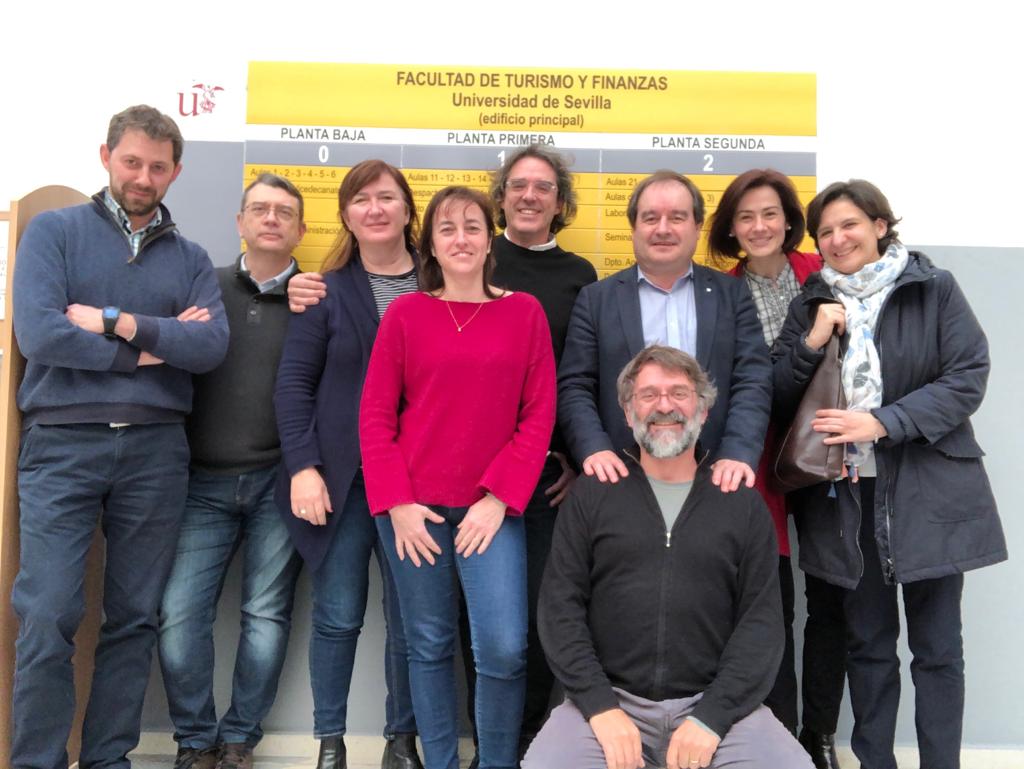 Manuel de la Calle, Carmen Mínguez y María García en la reunión de la Red ACCITT. Sevilla, 25-28 de enero