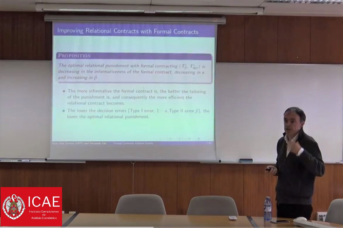 Juan-José Ganuza (Universitat Pompeu Fabra, and Barcelona Graduate School of Economics.) | Seminar: 