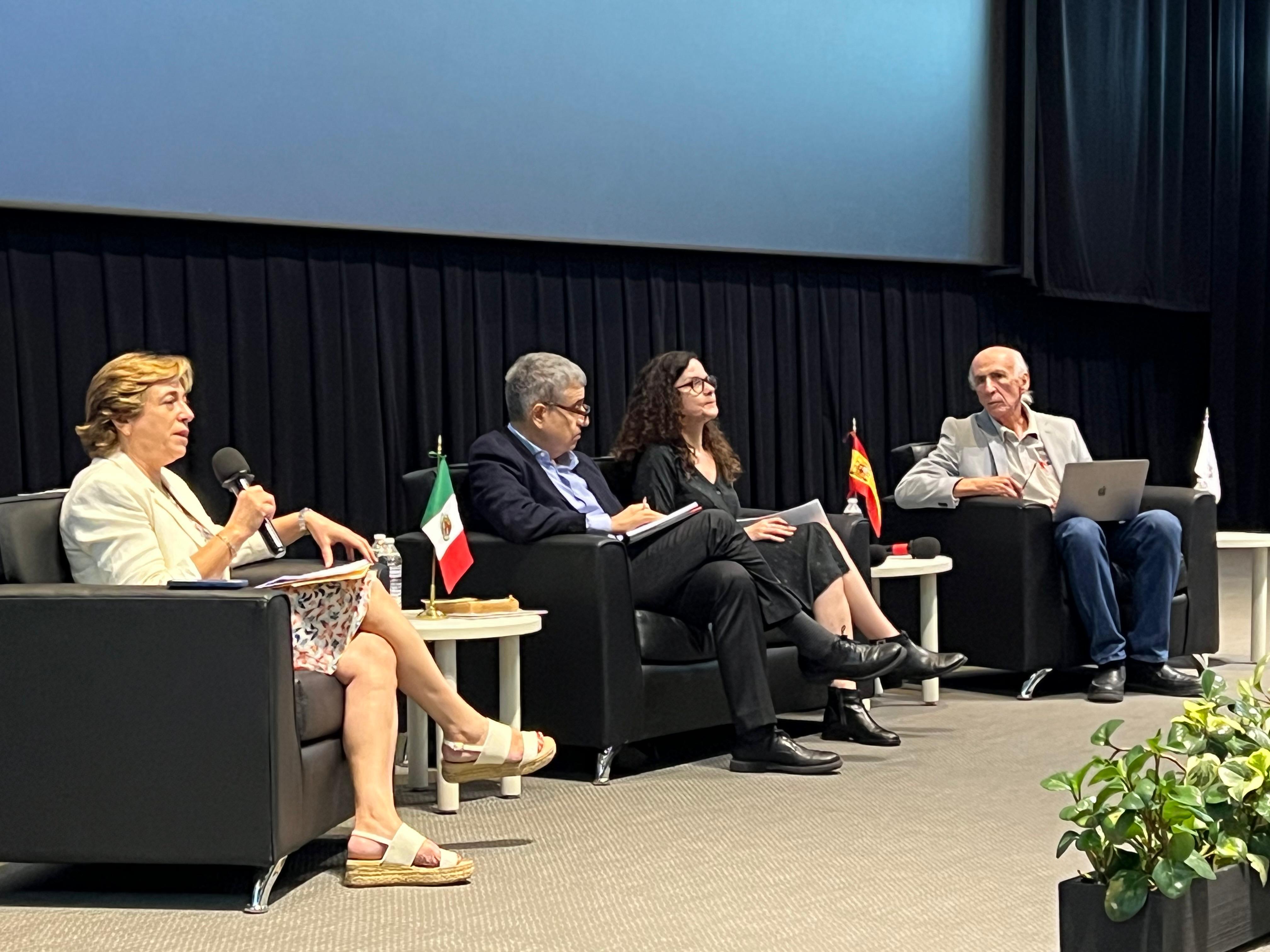 Panel “Desafíos y oportunidades para Iberoamérica en un contexto global complejo”