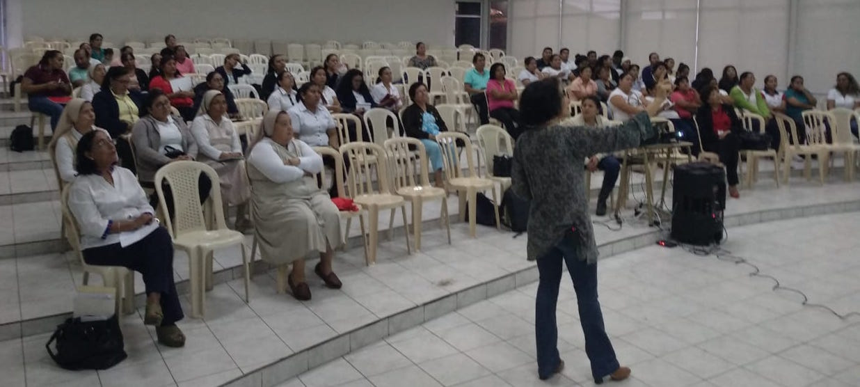 presentación del proyecto ALETHEIA en La Universidad Católica de Santa Cruz de la Sierra, Bolivia