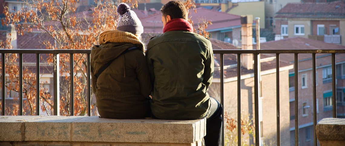 Fingir emociones en el trabajo afecta a la salud y a la pareja
