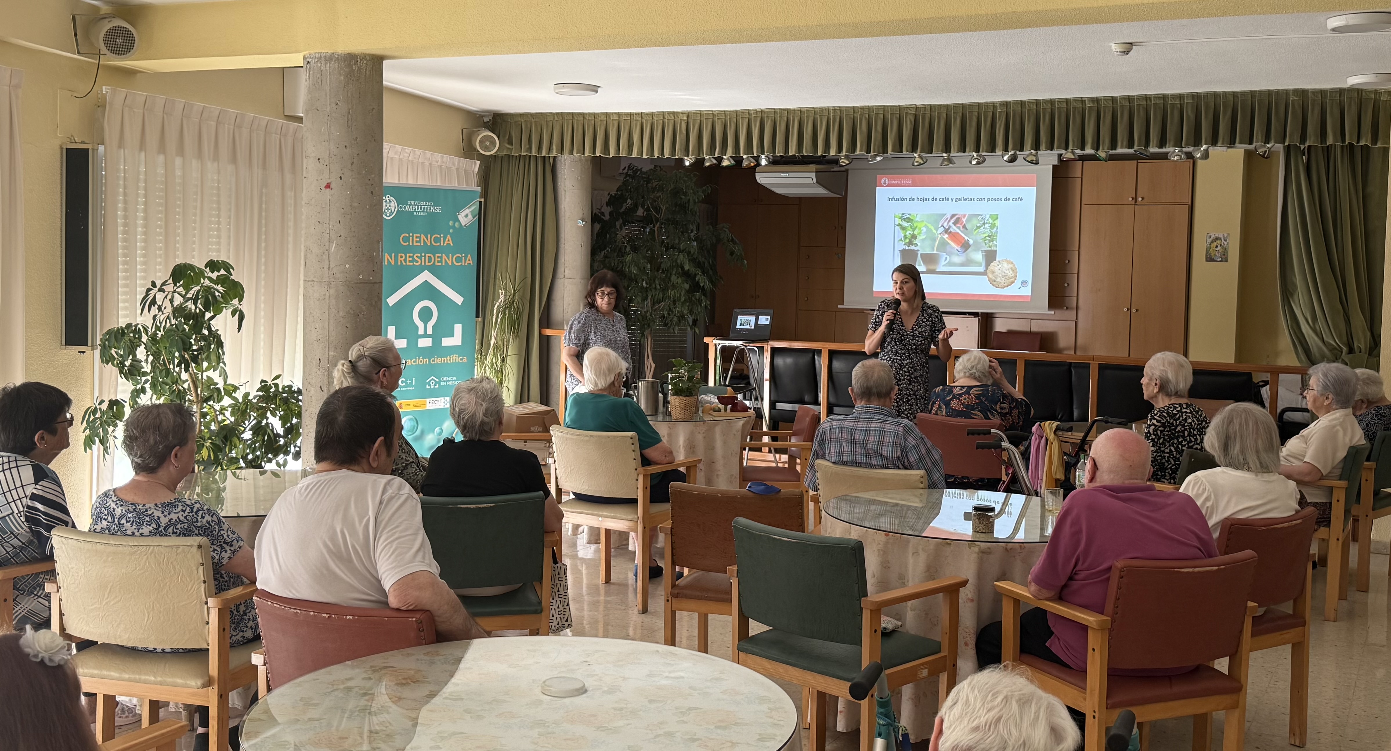 Ciencia en Residencia brinda con café por su centenario de actividades