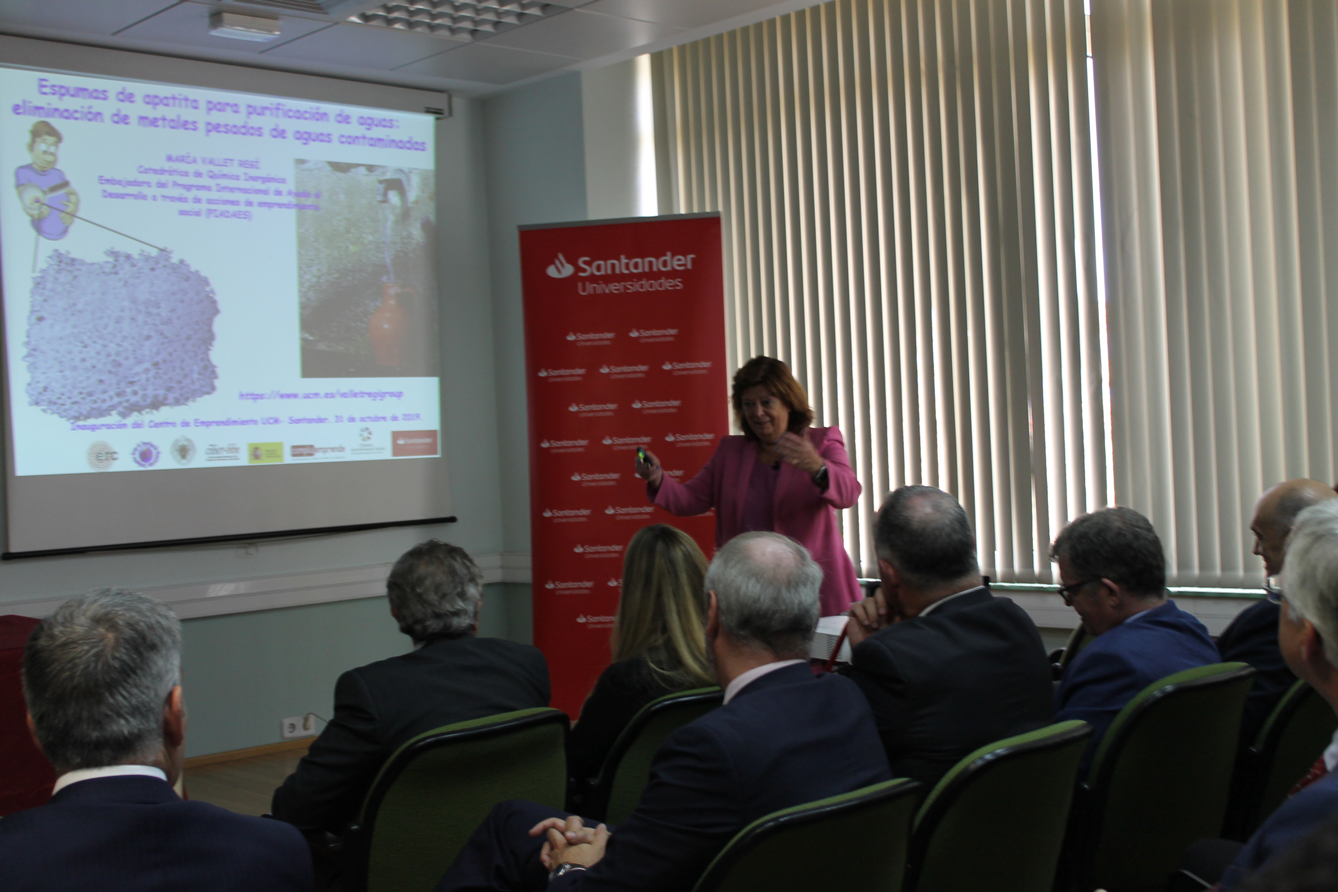María Vallet, embajadora de la Cátedra de Emprendimiento Social UCM-Santander, primera científica española en el ranking de la revista PLOS Biology