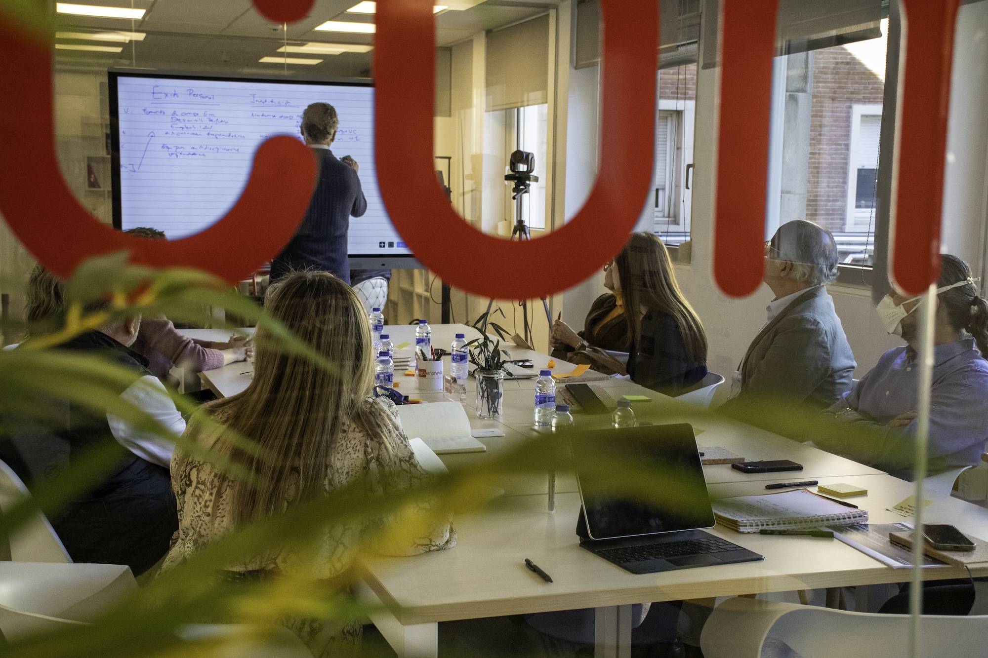 Encuentro para fortalecer el emprendimiento universitario organizado por MIDE en Compluemprende. - 5