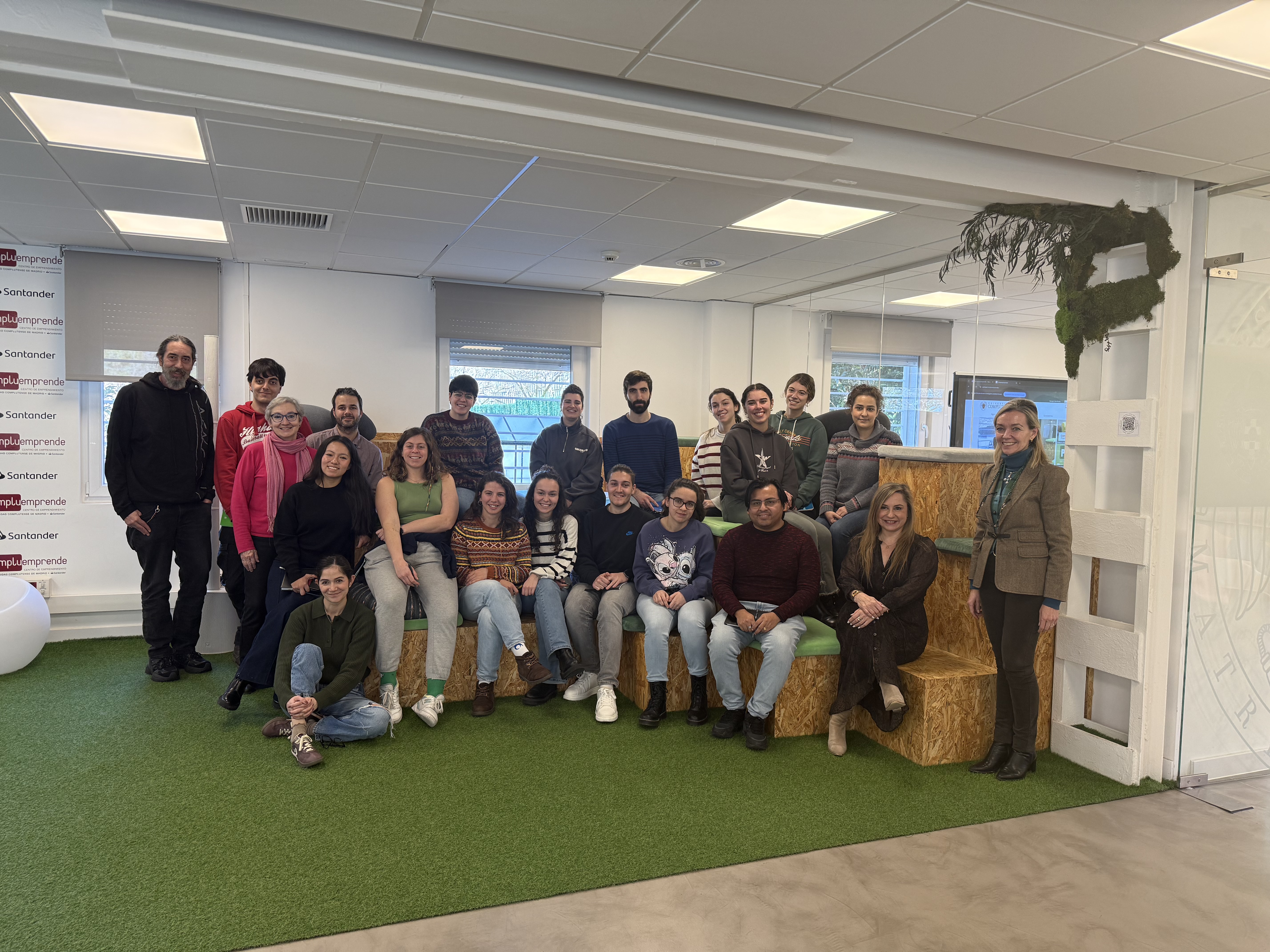 Los investigadores del Instituto Universitario Pluridisciplinar visitaron Compluemprende el pasado 28 de enero