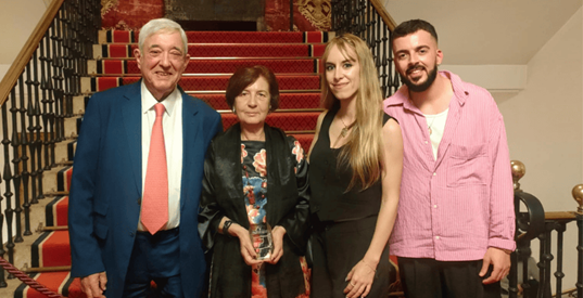Nuestras compañeras reciben el premio a Mejor Artículo Original de la SEEN