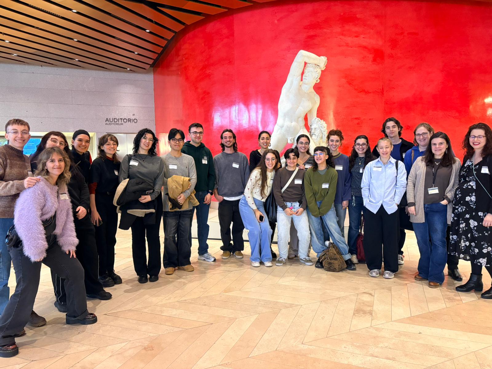 Conferencias, visitas y talleres prácticos