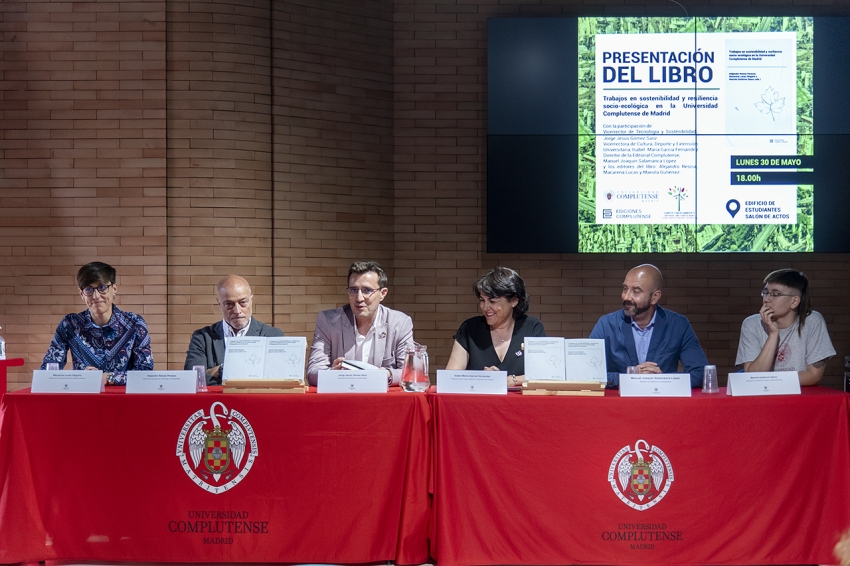 Presentación del libro "Trabajos en sostenibilidad y resiliencia socio-ecológica en la Universidad Complutense de Madrid" (Fotografía: Tribuna Complutense)