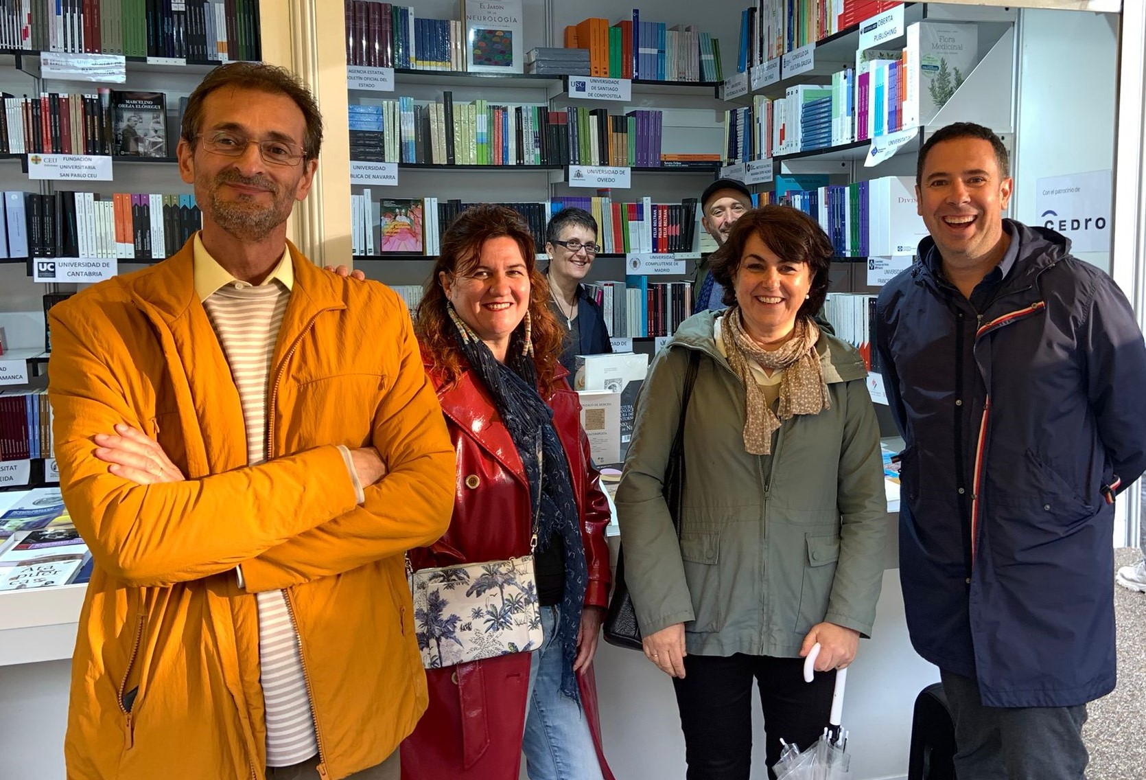 Firma de los autores de nuestros libros sobre Félix Beltrán en la Feria del Libro de Madrid