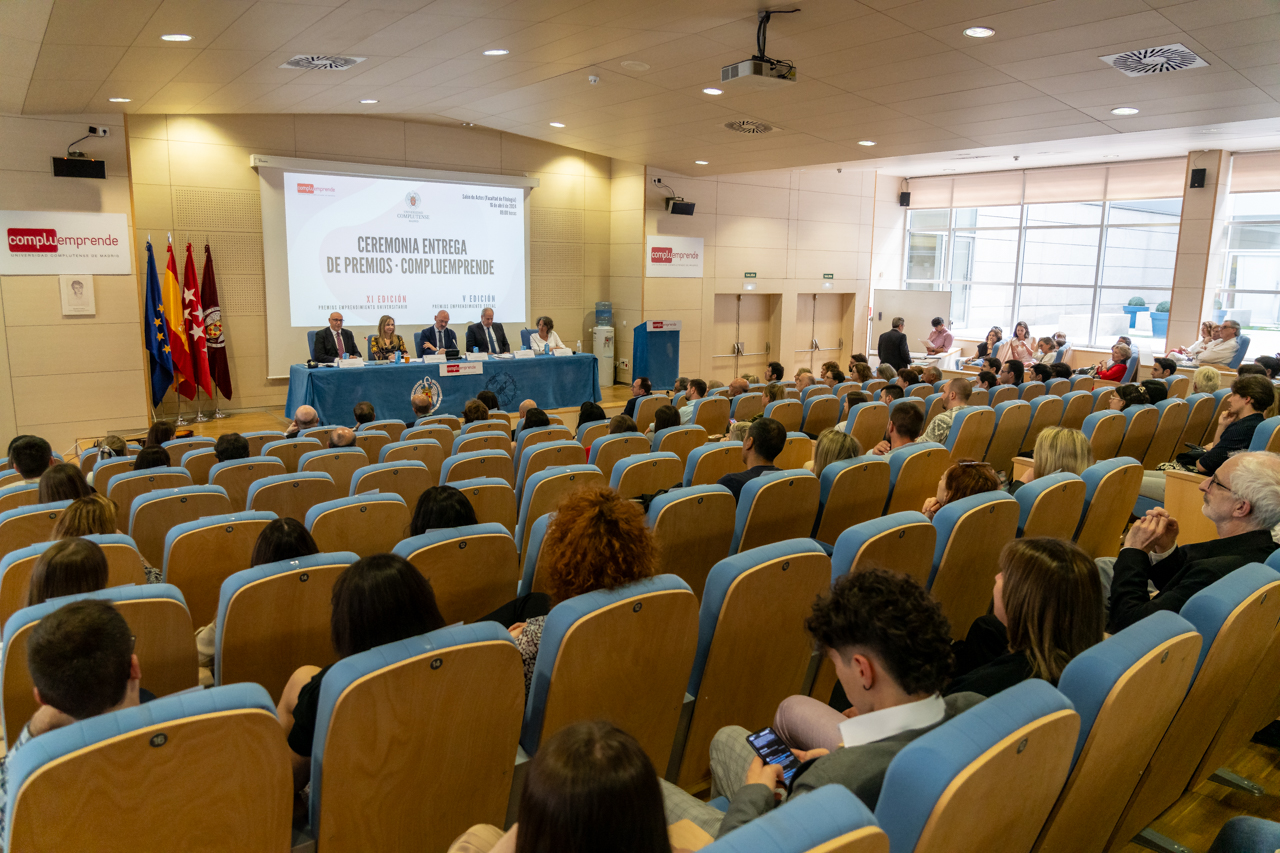 Acto de Entrega Premios de Emprendimiento Universitario 2023