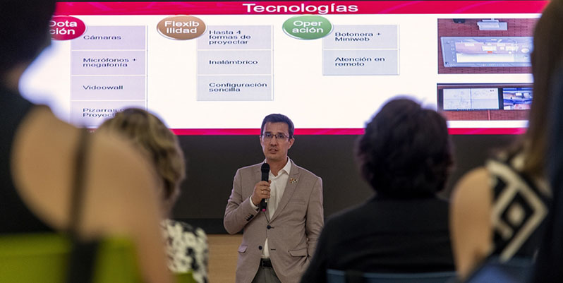 La Complutense presenta sus tres nuevas salas de aprendizaje activo