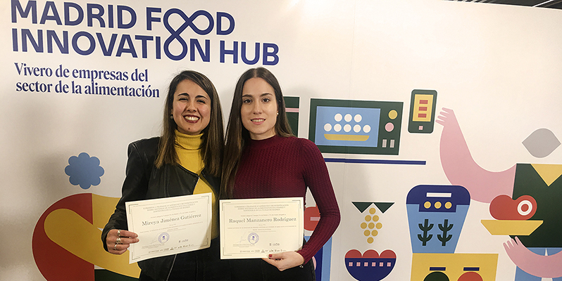 Raquel Manzanero y Mireya Jiménez, estudiantes de Nutrición, premiadas por el Ayuntamiento de Madrid