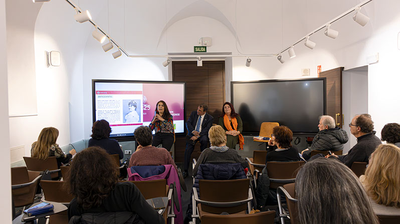 La Complutense homenajea a Clara Campoamor al cumplirse 90 años del voto femenino en España