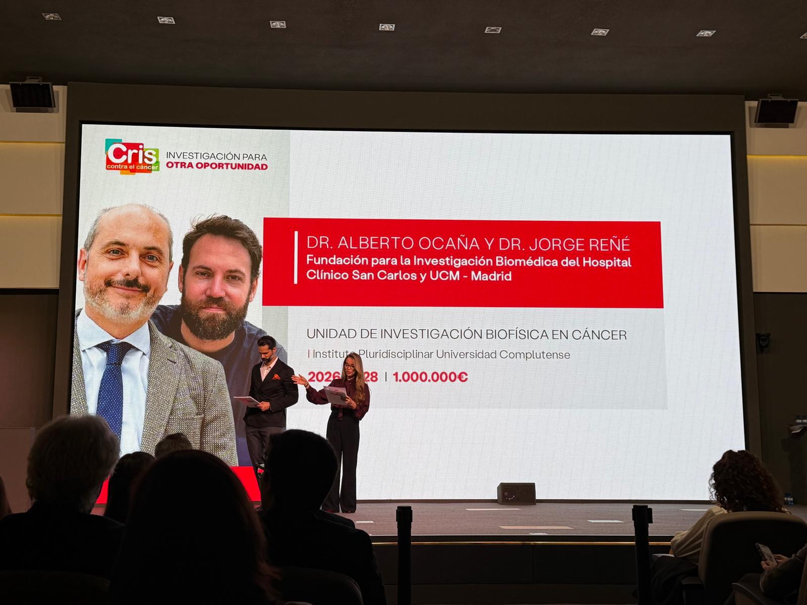 Jorge Reñé recibe un proyecto para la creación de una Unidad Cris de Investigación contra el Cáncer