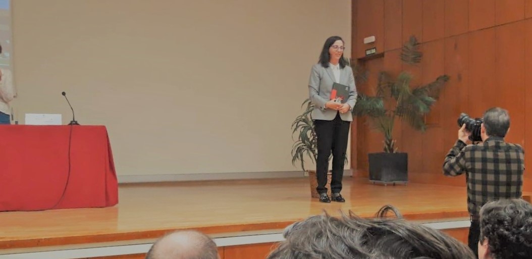 Entrega de medallas en el acto de los 40 años de la Facultad de Psicología 