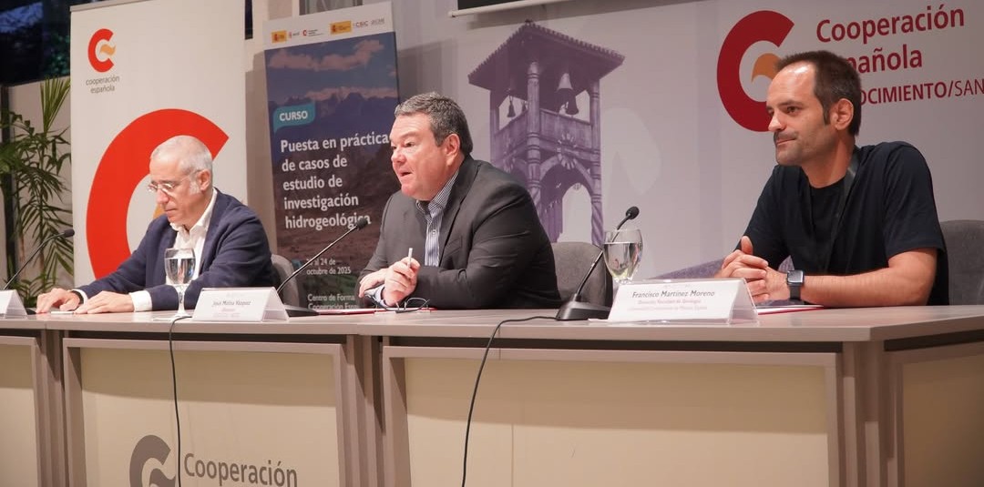 Inaugurado el curso "Puesta en práctica de casos de estudio de investigación hidrogeológica"