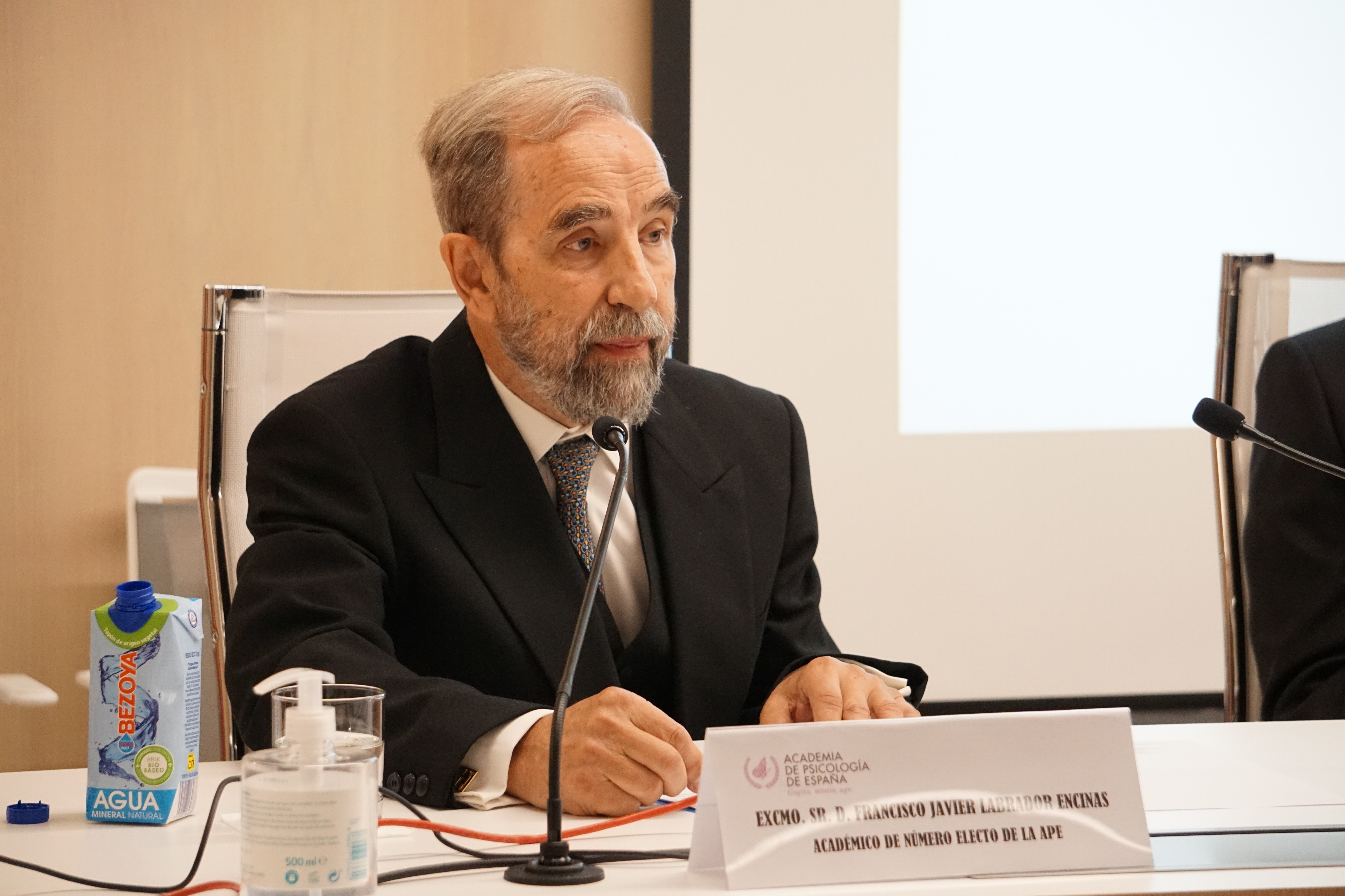 El Prof. Francisco Labrador ingresa en la Academia de Psicología de España - 3