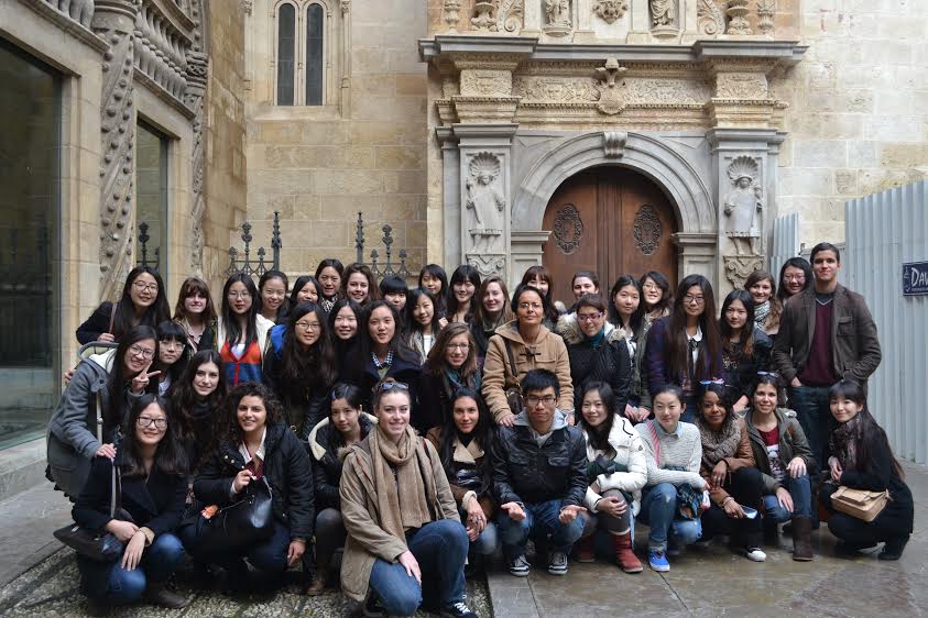 Un grupo de estudiantes chinos del Centro Complutense para la Enseñanza del Español visita Granada - 1