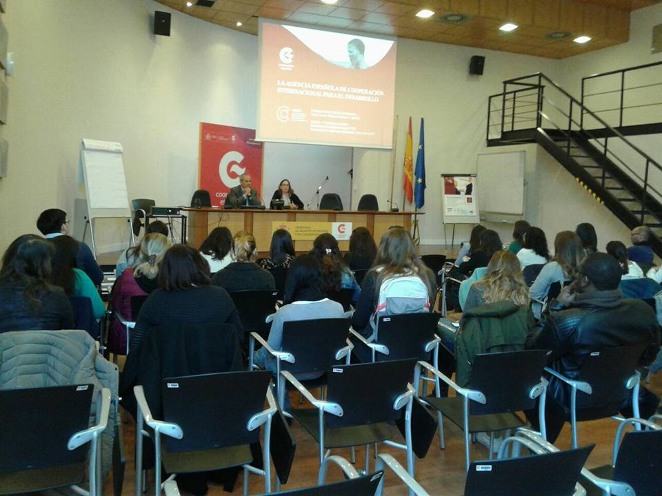 Nuestros alumnos de Máster visitan la AECID