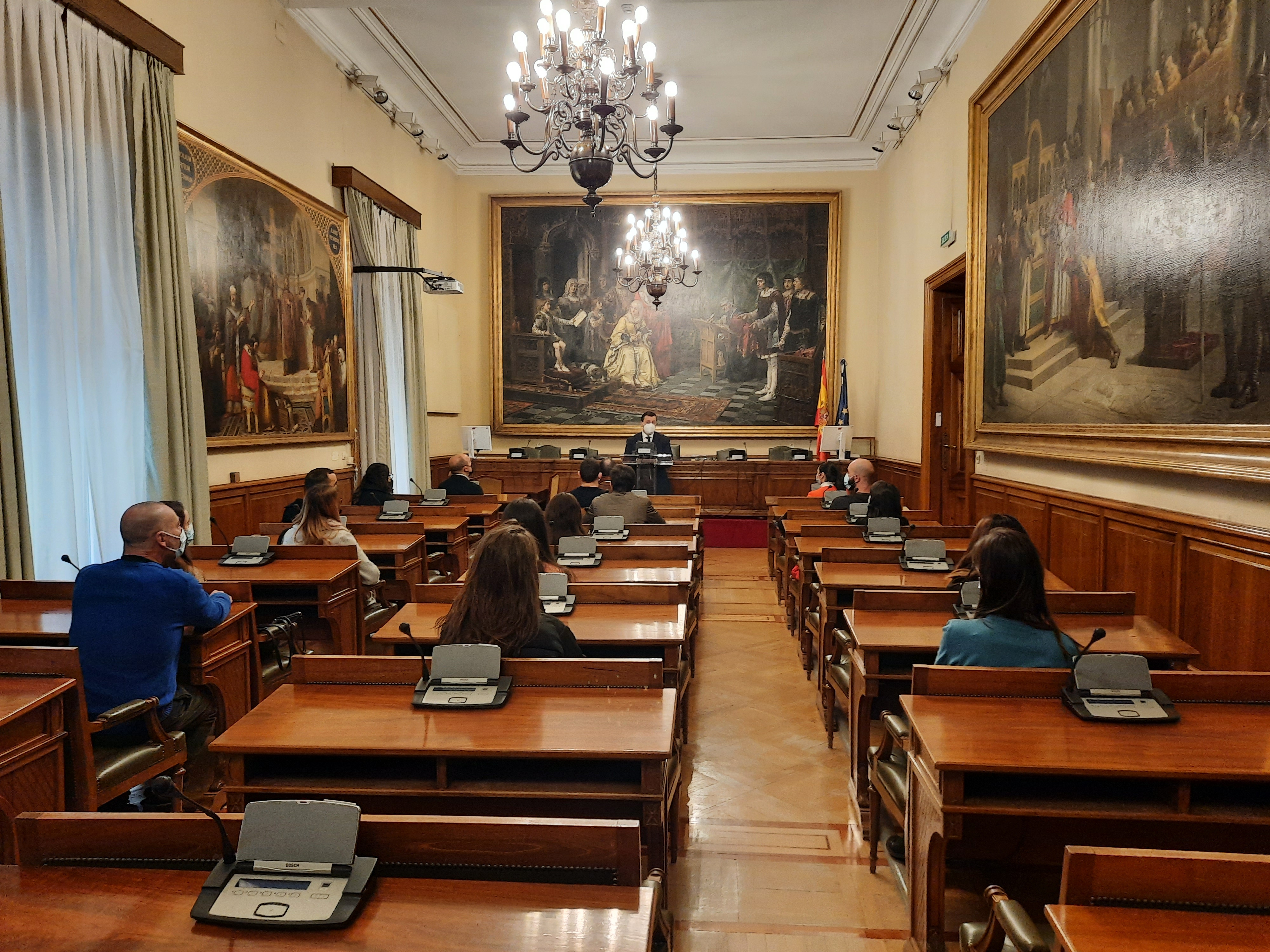 Reunión del alumnado del Máster en Cooperación Internacional con el Vicepresidente Primero de la Comisión de Cooperación Internacional para el Desarrollo del Senado