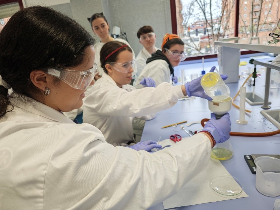 Premio a la Innovación Educativa en Química al profesor Santiago Herrero Domínguez