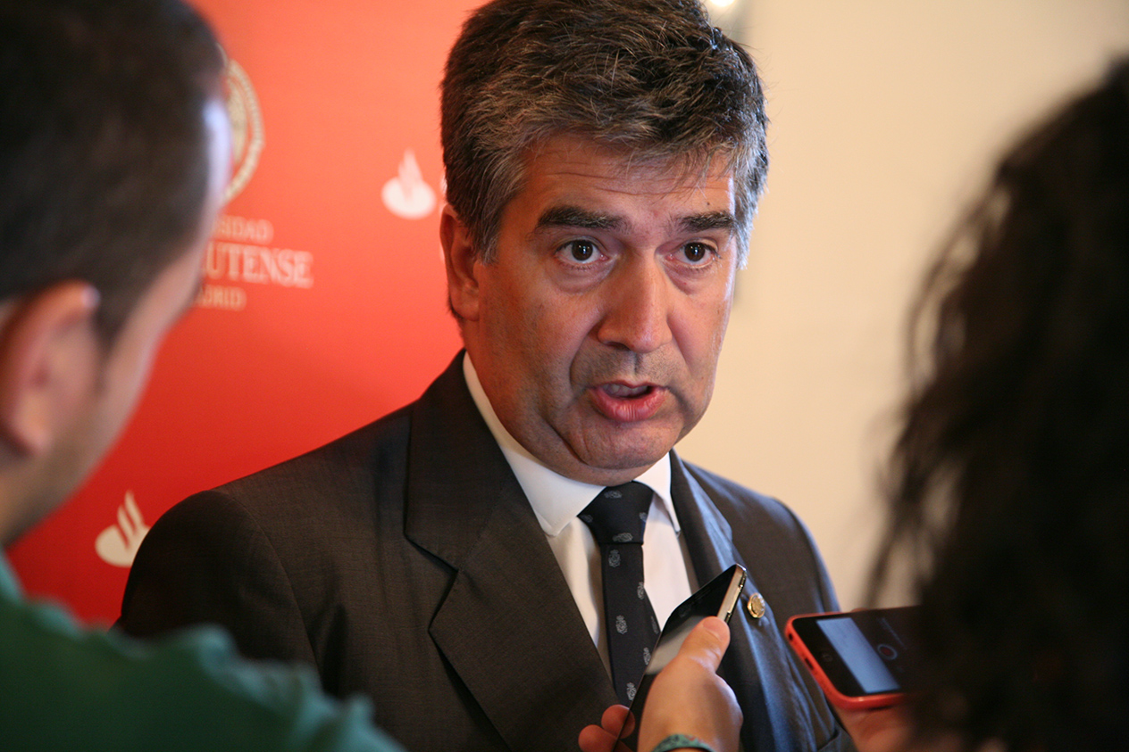 Ignacio Cosidó hace un llamamiento a la tranquilidad pese al nivel 4 de alerta antiterrorista