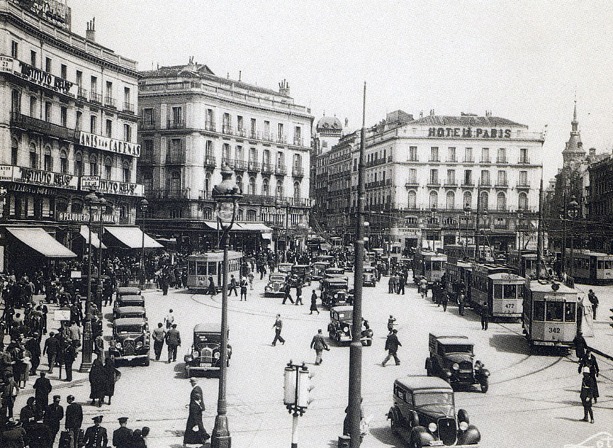 A la venta la obra: Luis Enrique Otero Carvajal y Rubén Pallol Trigueros (eds.): La sociedad urbana en España, 1900-1936. Redes impulsoras de la modernidad, Madrid, Catarata, 2017