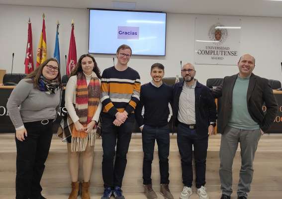 Enhorabuena a los primeros egresados del máster (1ª promoción)