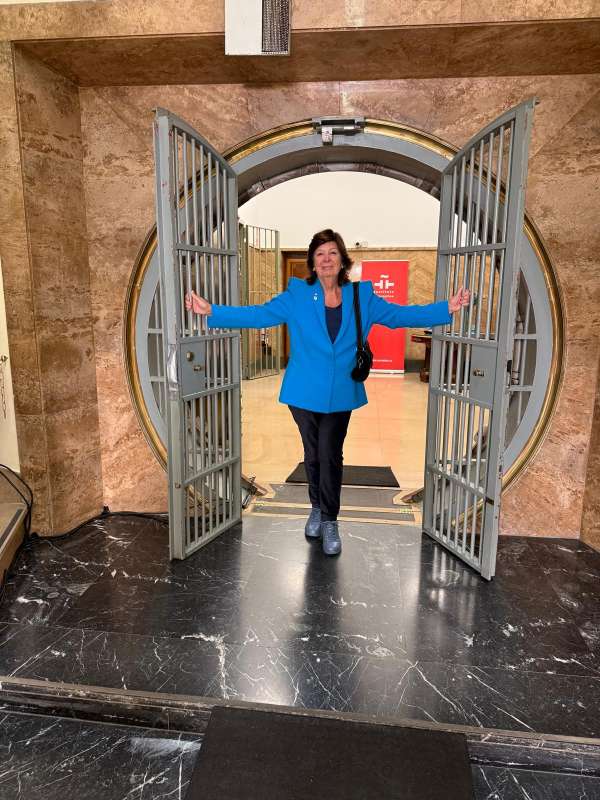 The Cervantes Institute has preserved the legacy of Betancourt and Liñan in the box of letters - 1