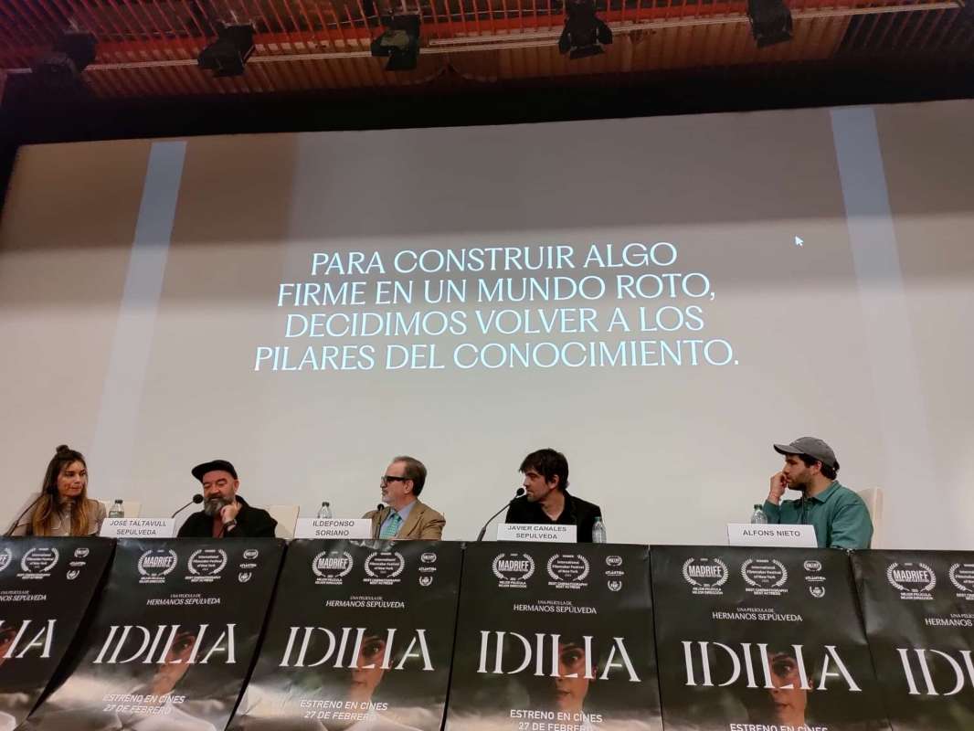 PREESTRENO - IDILIA+ COLOQUIO - 1