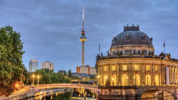 La Consejería de Trabajo, Migraciones y Seguridad Social en Alemania proceso selectivo para cubrir plaza de personal laboral fijo con la categoría de Auxiliar en sus oficinas de Berlín.