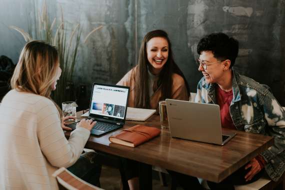 Bolsa de Becas de Formación Práctica en Oficinas Erasmus