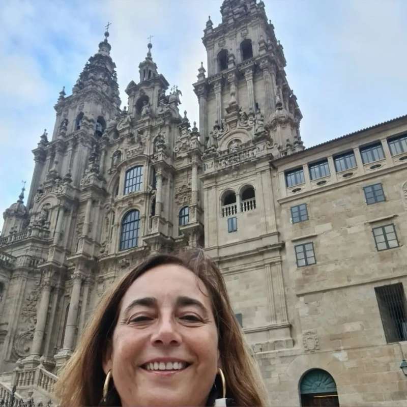 La directora de la clínica universitaria de psicología imparte una charla sobre salud mental en la universidad de Santiago de Compostela ante los defensores del universitario de toda España - 5