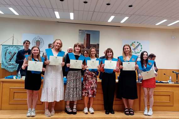 El Programa Universidades Norteamericanas Reunidas celebró su acto de graduación el pasado 8 de mayo en la Facultad de Geografía e Historia.