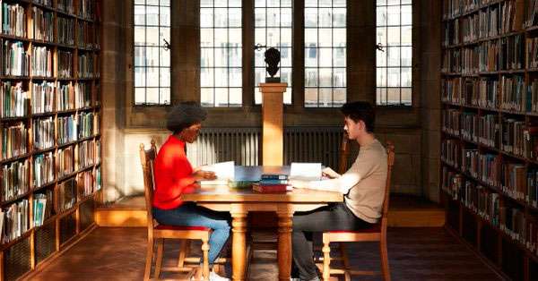 Convocatoria de becas del British Council 'The Global Wales Postgraduate Scholarship' para realizar un posgrado en Gales.