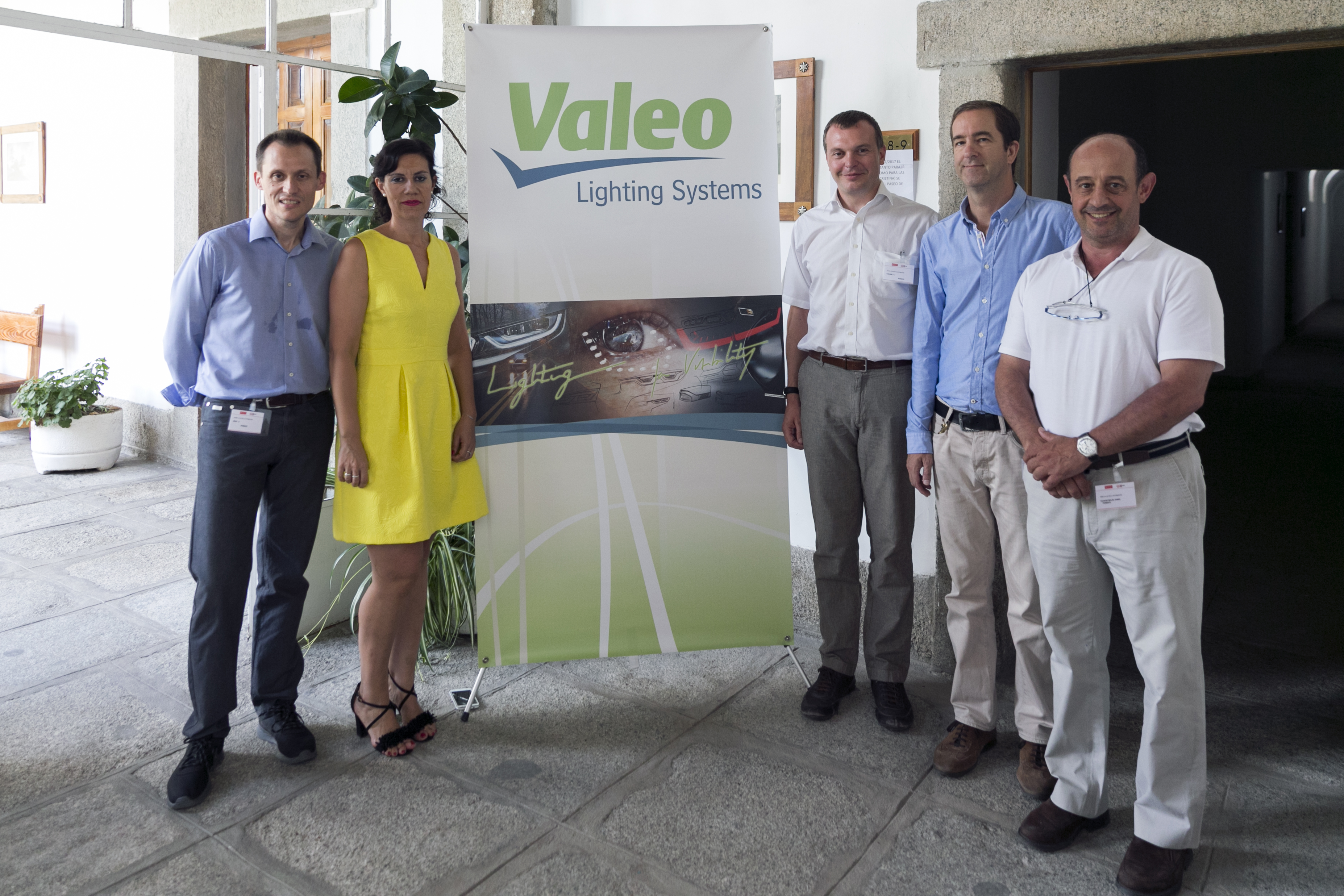 Organizadores curso con los responsables de Valeo