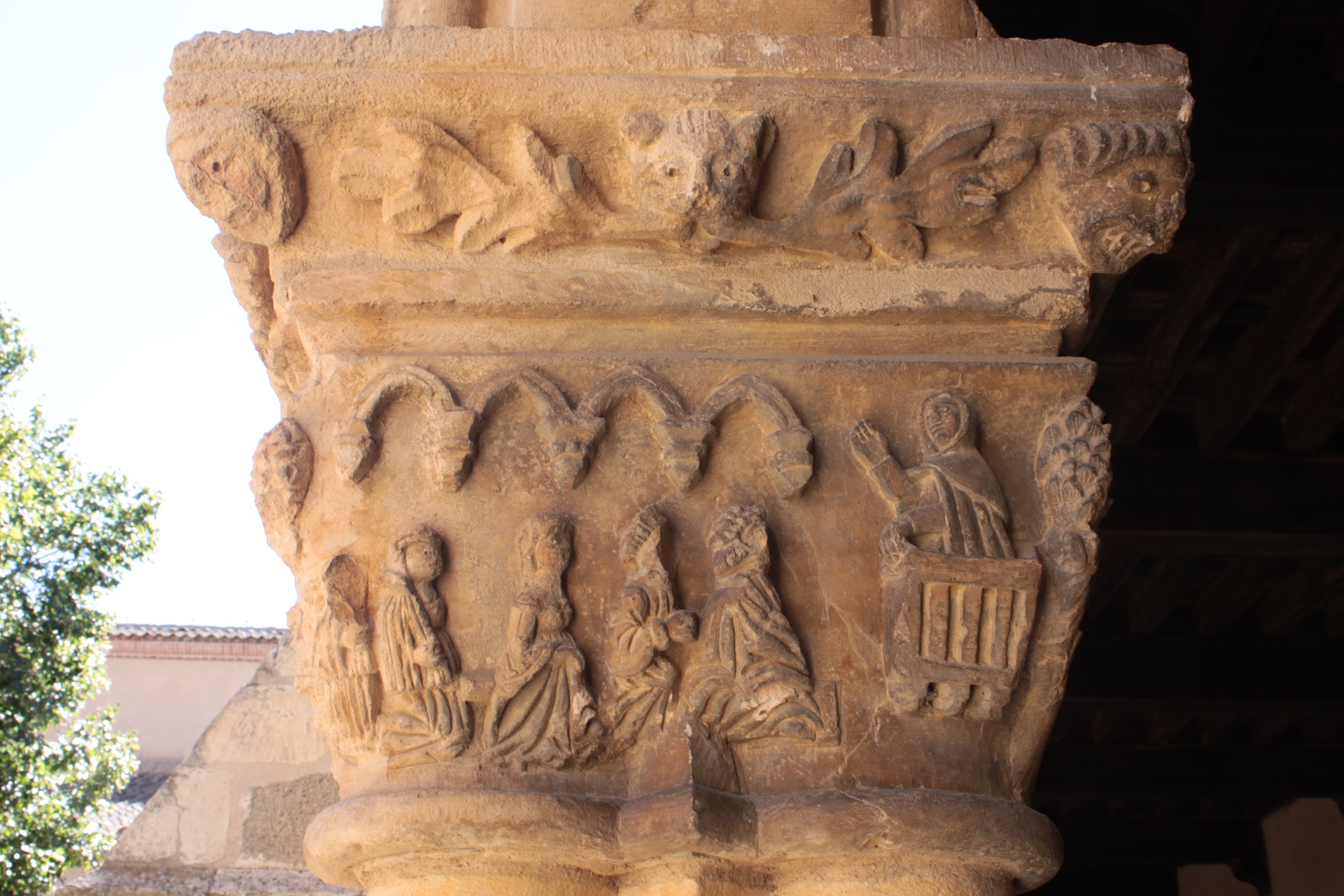 Capitel de Santa María la Real de Nieva