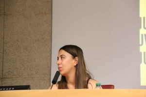 María Camacho durante el Debate de la Juventud