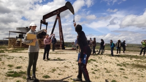 Pozos de extracción del campo de petróleo de Ayoluengo (Sargentes de la Lora, Burgos)