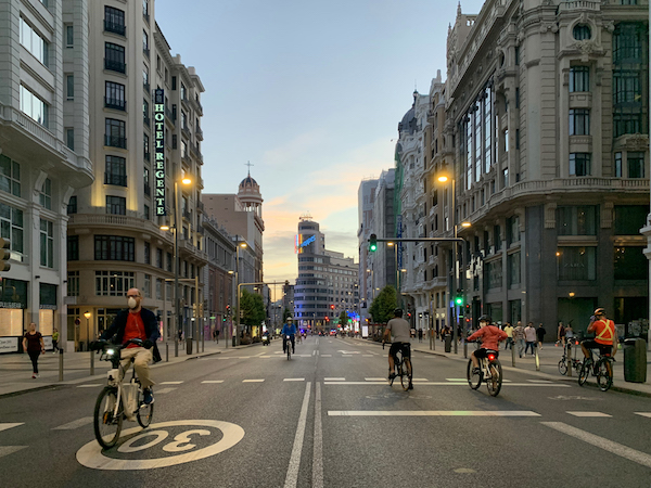 La Gran Vía en fase 0 de desescalada en Madrid. / Gustavo Romanillos.
