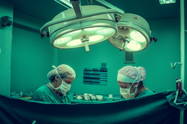 Julio Mayol establece tres elementos que deben guiar la actividad quirúrgica. / Vidal Balielo.